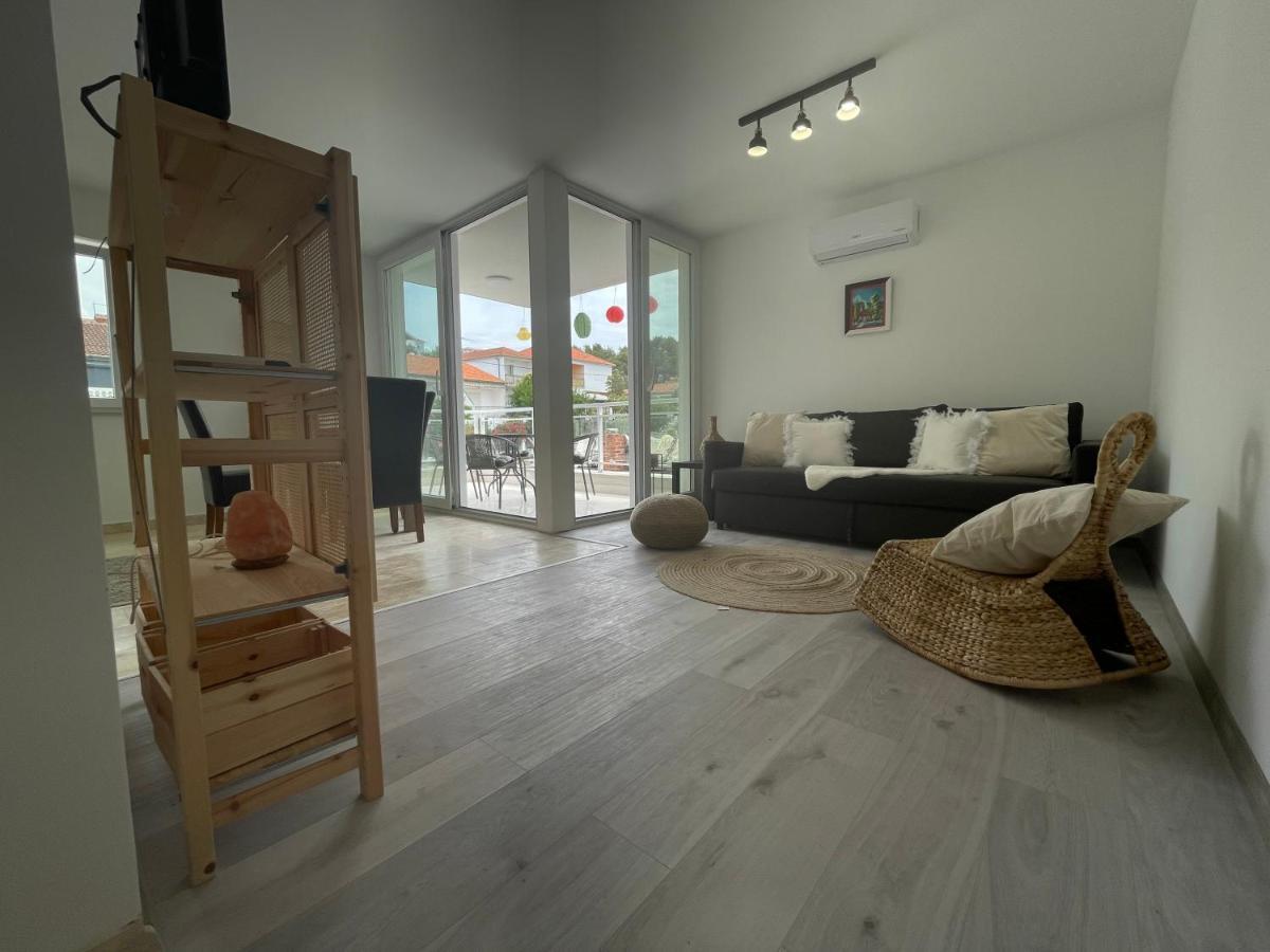 Vila Regina Apartment Paloma With Swimming Pool Jezera Exterior foto
